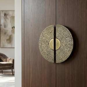 ręcznie robiony uchwyt mosiężny, ręcznie robione minimalistyczne uchwyty półokrągłe