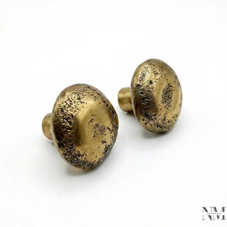 Conjunto de 2 puxadores de armário de latão maciço com design texturizado orgânico imagem 9