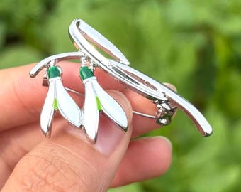 Snowdrop Flower Brooch, White Enamel Floral Pin, Botanical Jewelry Gift, Gardener Nature Lover