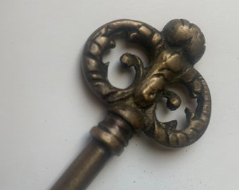 Vintage Ornate Brass Skeleton Key