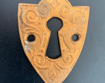 Antique bronze Escutcheon Key Hole w Stormy Gingerbread Patina - Steampunk Assemblage Pendant