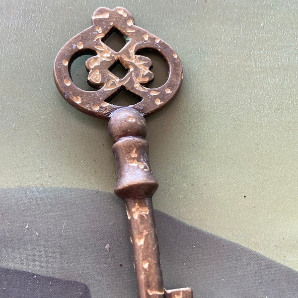 Old Elegant Brass Skeleton Key w Faded Golden Honeycomb Face - DIY Steampunk Gothic Jewelry Pendant Supply