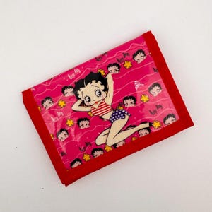 Vintage Betty Boop Pink Trifold Wallet – USA Bikini Design – Retro 90s Style
