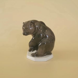 Rosenthal Porcelain Bear – Gerhard Schliepstein Design, c.1923 German Art Deco Figurine