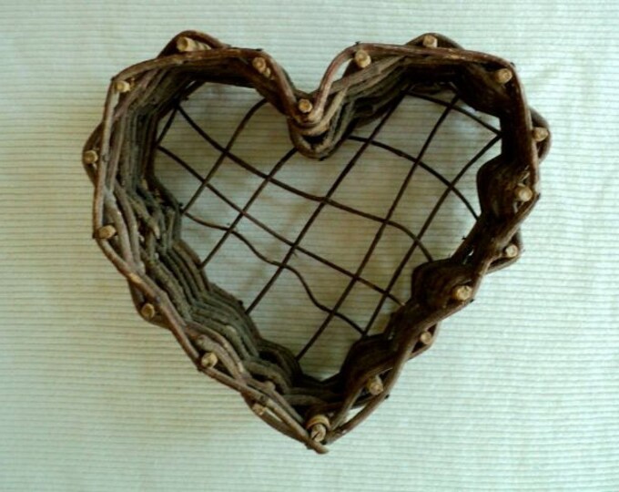 Vintage Heart Shaped Grapevine Basket Etsy