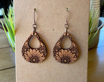 Sunflower Garden Earrings  Laser Cut.  Engraved.  Shop Name: jillmccp.  JMP Designs