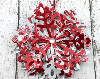 Adorno de copo de nieve de Coca Cola. 4 capas. Doble cara. Arte con latas de refresco recicladas. Nombre de la tienda: Jillmccp