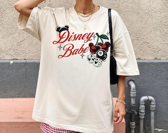 Camiseta infantil estilo años 20 de Trips Babe, camiseta de Mickey Mouse con cerezas, conjunto retro para parques de atracciones, camiseta vintage con dados de bola 8, camiseta coqueta para viajes de chicas de Tripsworld.