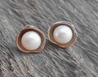 Tiny Silver earrings stud, Elegant Classic Sterling Silver stud Earrings white pearl-Bali handmade, white Pearl