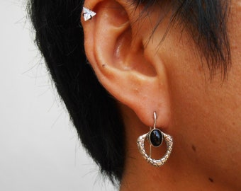 Belles créoles en argent sterling avec onyx noir, pierres précieuses, boucles d'oreilles en argent faites main, onyx noir, longueur 2,5 cm