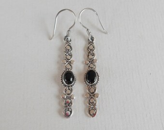 Elegant Silver dangle Earrings black onyx gemstone , handmade jewelry, 5.8 cm long