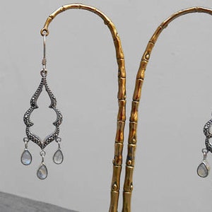 Boucles d'oreilles pendantes en argent sterling faites à la main, pierres précieuses de pierre de lune, boucles d'oreilles pendantes en argent, bijoux faits main, boucles d'oreilles pendantes en argent, cadeaux pour elle image 5