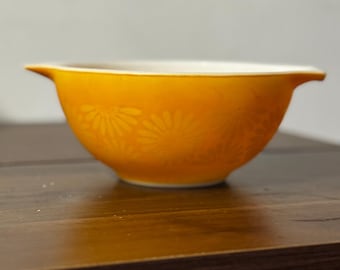 Vintage Pyrex Daisy Cinderella Mixing Bowl | Orange & White Floral Pyrex Bowl | Retro Mid Century Kitchen Decor | Vintage Pyrex Collectible