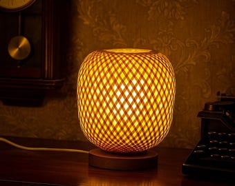 Handmade Rattan Table Lamp – Boho Vintage Bamboo Light – Natural Woven Night Lamp – Cozy Eco-Friendly Home Decor – Unique Gift Idea