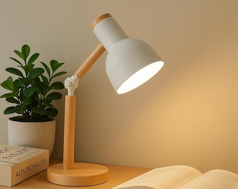 Minimalist Scandinavian Wooden Desk Lamp – Modern Adjustable Reading Light for Home or Office