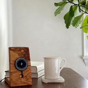 Live Edge Olivewood Wireless Phone Charger - Magnetic Charging Stand