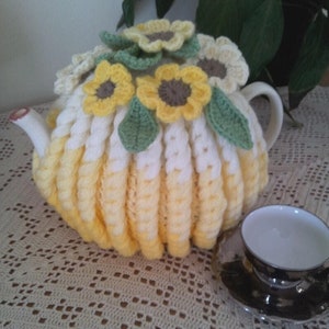 Digital Crochet Tea Cosy with Daisy and Leaf PDF Pattern - Instant Download - Advanced Crochet pattern after payment received. Make Gifts !
