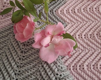 Digital Crochet Blanket/Throw/Knee Rug for beginners.  Digital PDF Instant download crochet pattern.  Colour is special. Make Gifts to Sell.