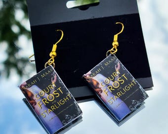 A Court of Frost and Starlight van SJM - miniboekoorbellen