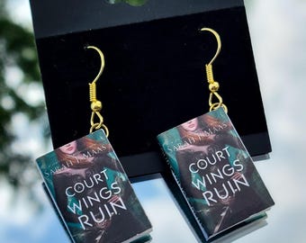 A Court of Wings and Ruin van SJM - miniboekoorbellen