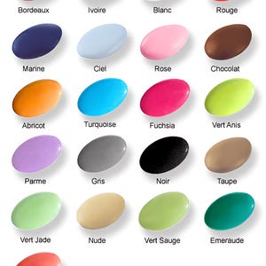 Puede incluir: Una imagen que muestra 20 objetos ovalados brillantes de varios colores, como Burdeos, Marino y Turquesa. Cada objeto está etiquetado con su nombre de color. Los objetos están dispuestos en filas y columnas.