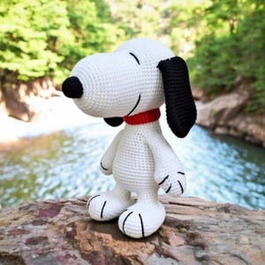Snooped Beagle Crochet Pattern for Beginners, Easy Animals Amigurumi Dog Gift Tutorial