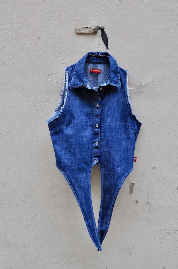 Guess sleeveless shirt hotsell