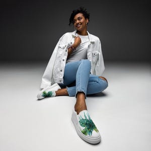 Women’s slip-on canvas shoes