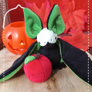 Mjukt Halloween-fladdermusplysch i minktyg