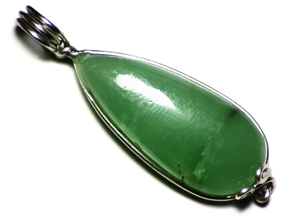 Sterling Silver Vintage Natural Green Jade or Chrysoprase Cabochon Necklace Pendant  1.2