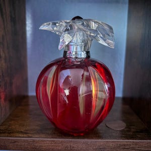 Vintage Cartier Délices de Cartier Perfume Discontinued Rare Apple Bottle 90% Fu