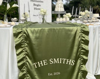 Camino de mesa de seda con volantes personalizados, decoración de mesa de boda de lujo, decoración de mesa romántica para recepción, elegante camino de mesa para despedida de soltera