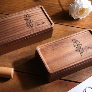 Personalized Wood Jewelry box,Bridesmaid Gift, Wooden Jewelry Organizer,Custom Birth Flower Wooden Jewelry Box,Personalized Gift for Her