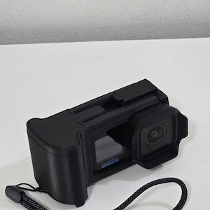 La poignée de prise de vue s'adapte à la GoPro MISSION 1 PRO image 1