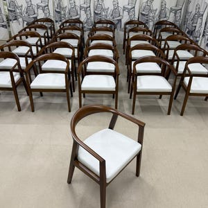 Wood Dining Chair with Armrest – Curved Back Accent Chair with White Upholstered Seat for Modern Home, Cafe or Interior Design Use