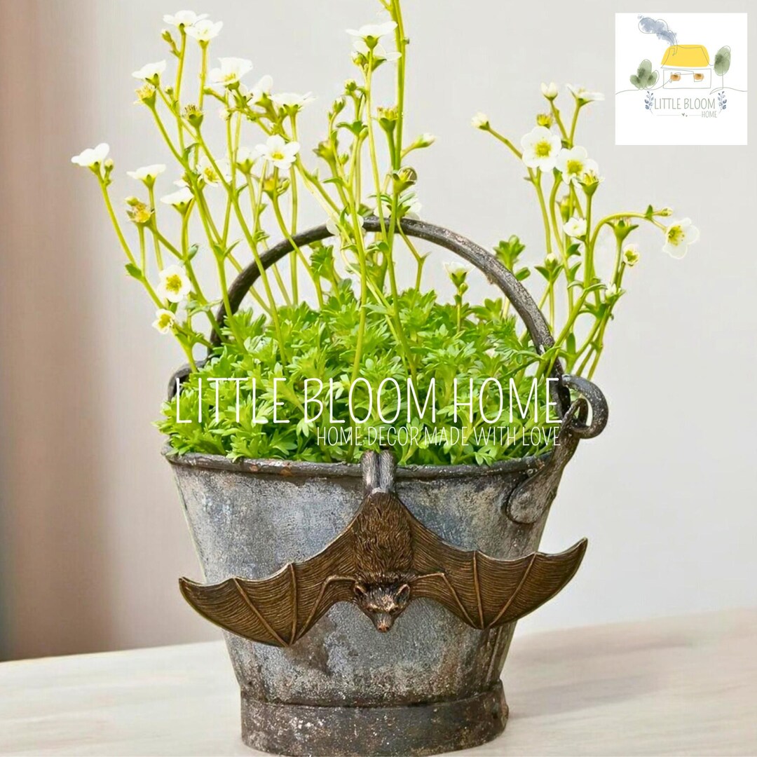 Resin Bat Pot Decoration, Garden Statuette, Outdoor Decor - Etsy