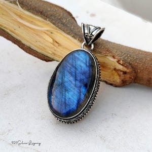 Natural Labradorite Gemstone Pendant • Blue Flash Gemstone Necklace • Labradorite Necklace • Handmade Silver Necklace • Unique Gift Pendant
