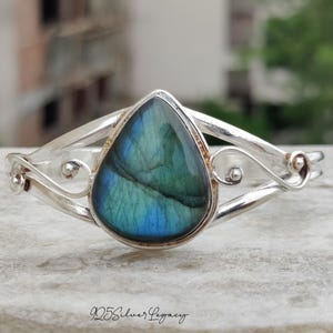 Handmade Labradorite 925 Silver Bangle: Teardrop Boho Jewelry