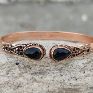Handmade Black Onyx Copper Bangle: Stackable Bohemian Jewelry
