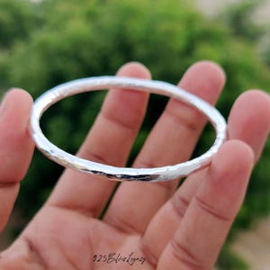 Hammered Bangle Bracelet, Rustic Textured Jewelry, Modern Minimal Bracelet, Everyday Wear