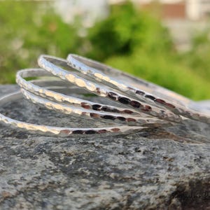 925 Silver Hammered Bangles ~ 5 Set Of Bangles ~ Boho Bangle Sets ~ Women Bangles ~ Handcrafted Stackable Bangles ~ Christmas Gift For Her