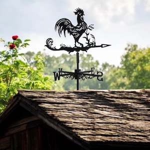 Veleta rústica de metal con forma de gallo: indicador de dirección del viento para decoración de jardín de estilo rústico.