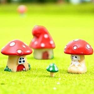 Miniature Fairy House Set: Red Resin Garden Decor - 3 Piece