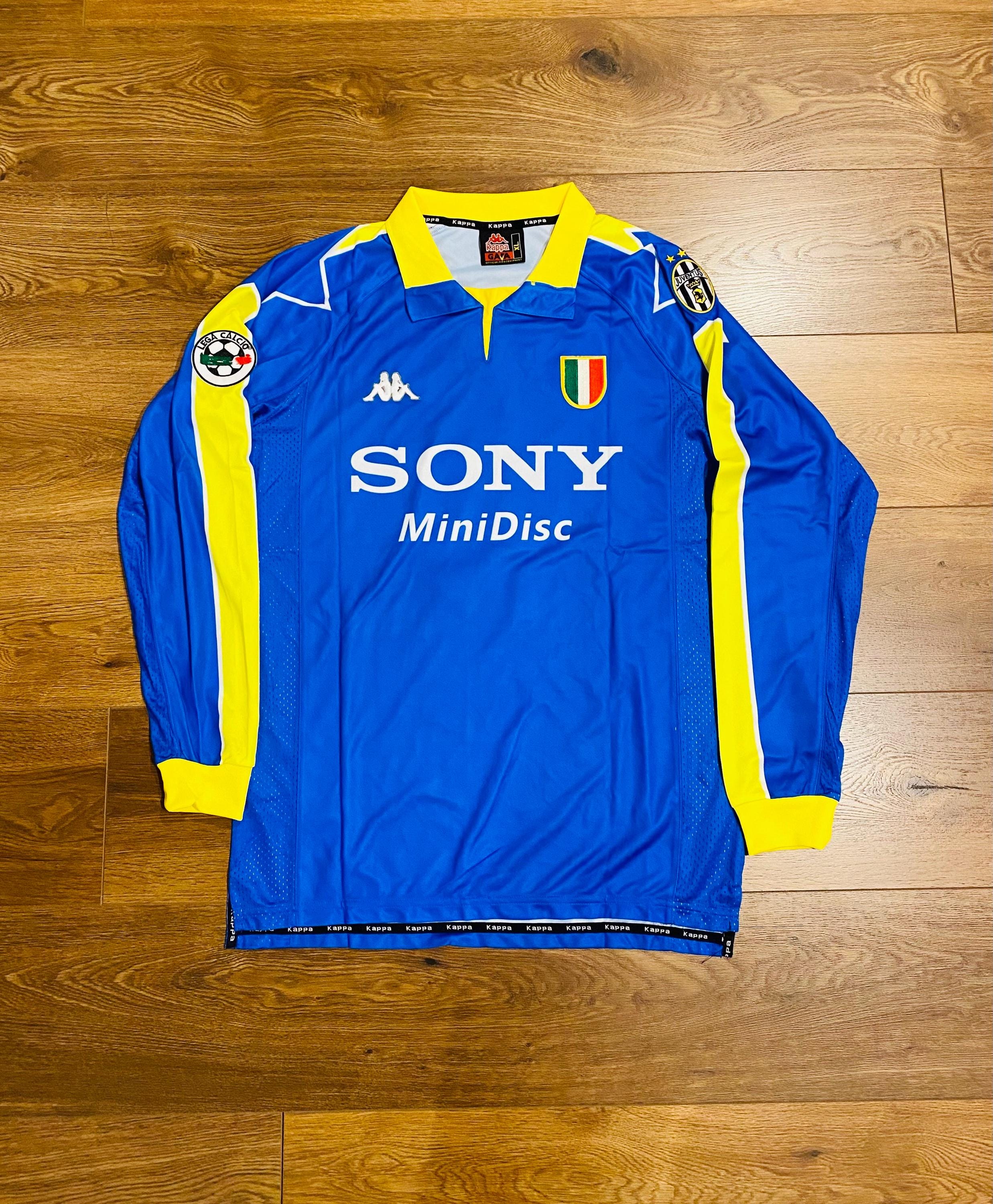 1997/98 Juventus Away Long Sleeves Shirt Jersey No.9 Inzaghi Size