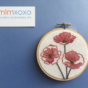 Poppy embroidery pattern.  modern embroidery.  poppy design.  floral.  how to embroider guide.  diy tutorial.  instant download.  mlmxoxo.