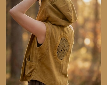 Gilet con cappuccio Boho • Gilet in cotone con retro in pizzo, finiture in lino, tasche