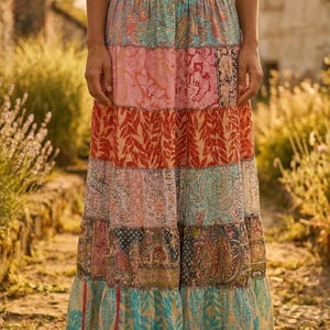 Gonna lunga patchwork in sari riciclato – Abbigliamento da festival boho immagine 2