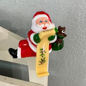 Retro Santa Shelf Sitter  With a Long List Free Shipping