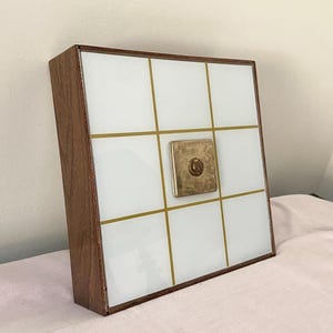 Vintage gematteerde gouden vierkante houten lamp uit het midden van de eeuw – Deens modern semi-inbouwmontage