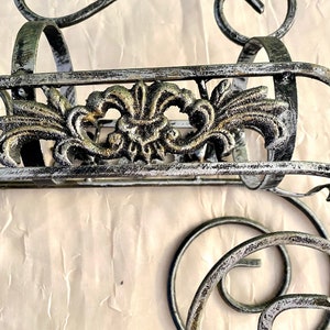 Vintage French Style Wrought Iron Wine Bottle Holder Fleur De Lis motif Unbranded Free shipping